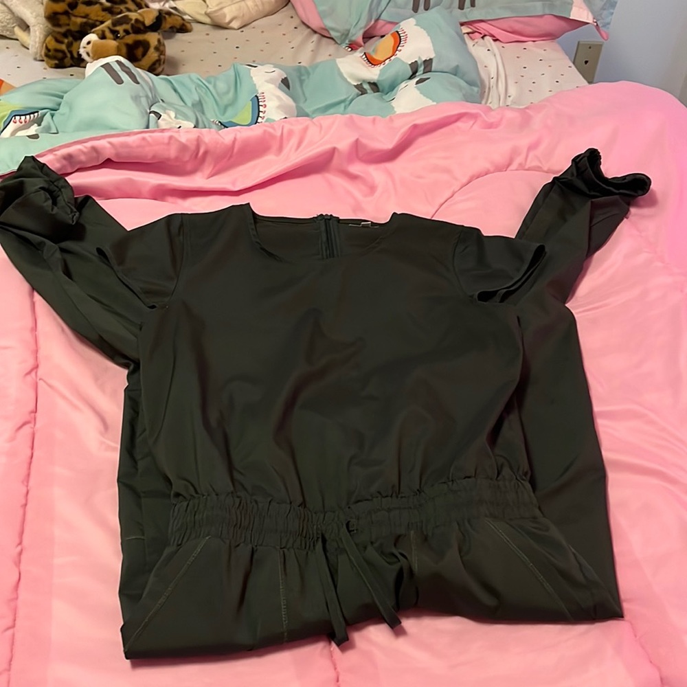 Emerald green scrub suit